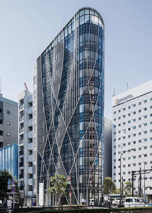 Shinjuku East Cross Tower was featured in the June 2018 issue of Kindai Kenchiku (Modern Architecture) magazine.