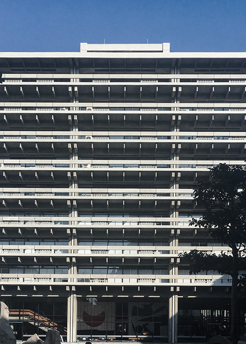 Kenzo Tange’s Kagawa Prefectural Government Office Building in Takamatsu, Japan has been named one of “The 25 Most Significant Works of Postwar Architecture” by the New York Times.