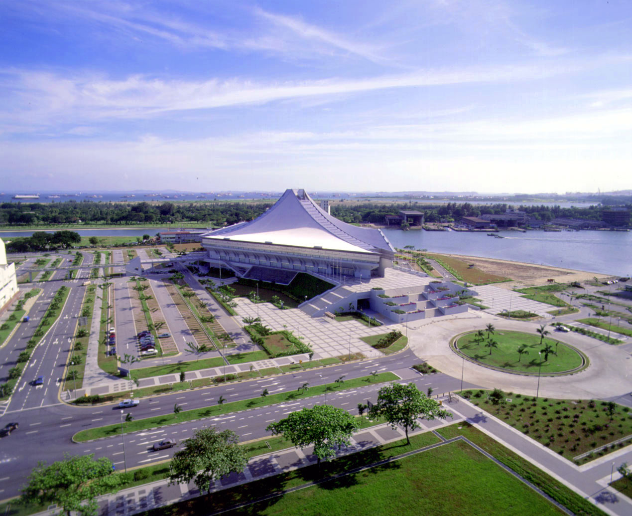 シンガポール インドア スタジアム 丹下都市建築設計